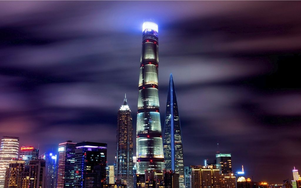Tháp Thượng Hải về đêm