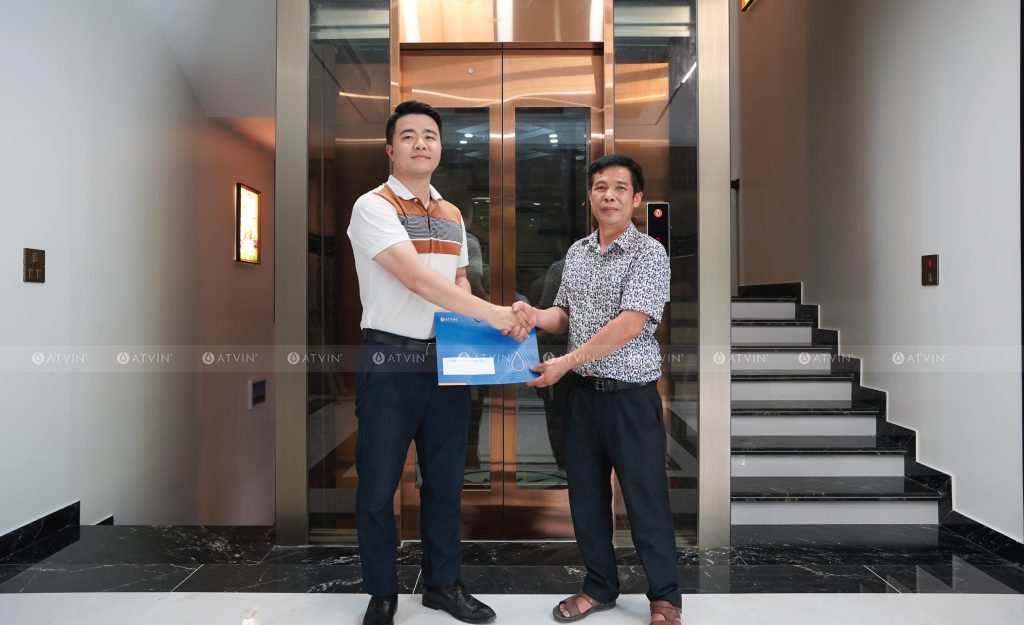 Bàn giao thang máy kính Atvin cho khách hàng tại Bắc Ninh
